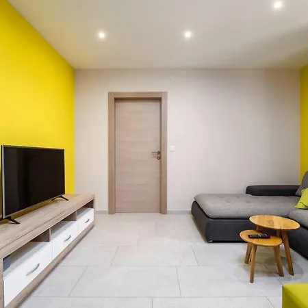 Ulika Apartment *